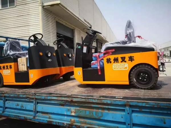 有質(zhì)量有保證，杭叉的電動(dòng)牽引車再一次交付天津某企業(yè)！