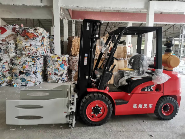 你的內(nèi)燃叉車柴油濾芯有在正確更換嗎？